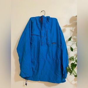 Men’s blue Patagonia half zip ski coat